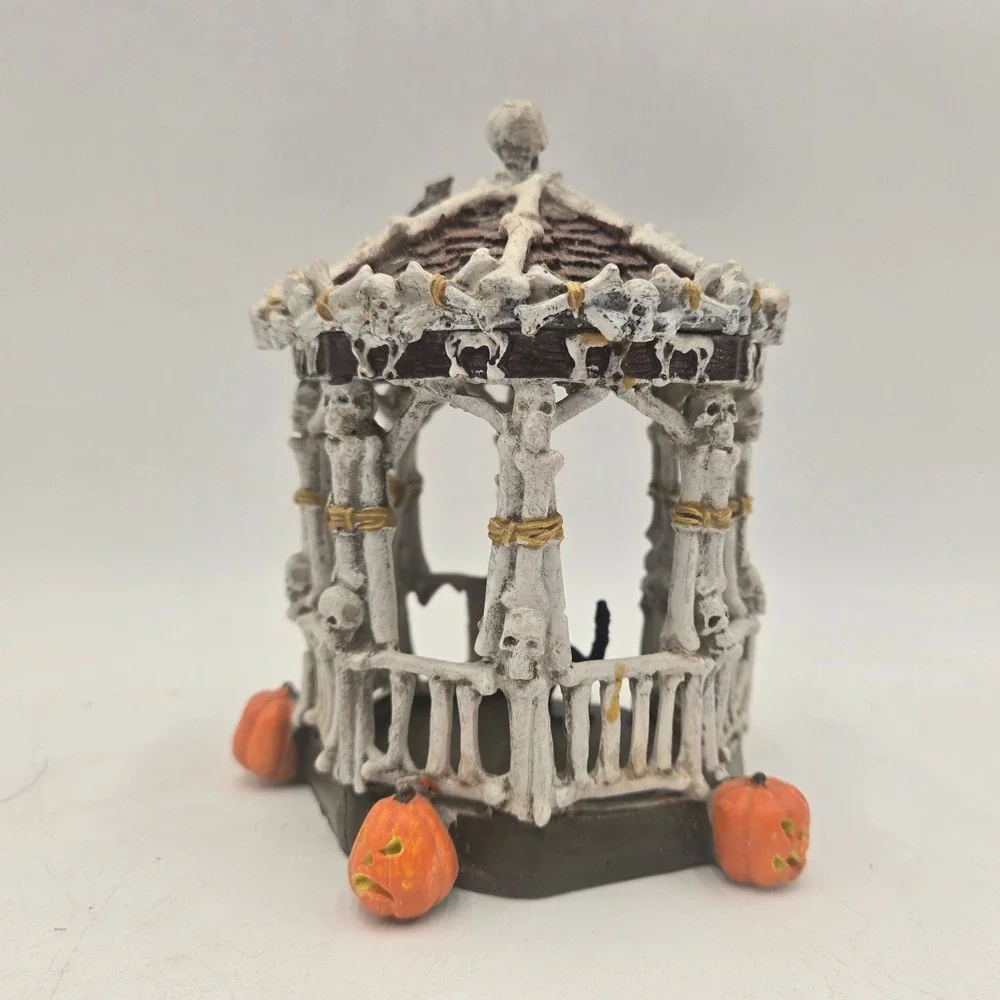 Halloween Gazebo Skull Skeleton Figurine Black Cat Pumpkin Decor